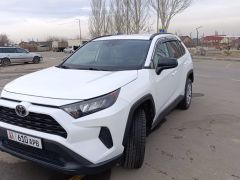 Сүрөт унаа Toyota RAV4