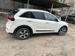 Photo of the vehicle Kia Niro