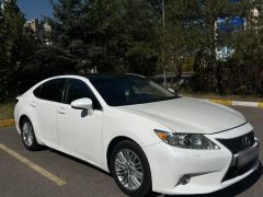 Photo of the vehicle Lexus ES