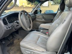 Фото авто Toyota Sequoia