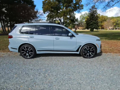 Фото авто BMW X7