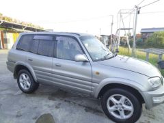 Сүрөт унаа Toyota RAV4