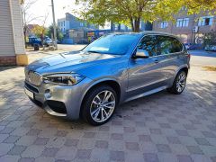 Photo of the vehicle BMW X5