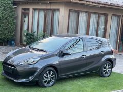 Фото авто Toyota Prius c