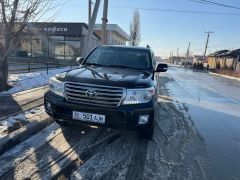 Сүрөт унаа Toyota Land Cruiser