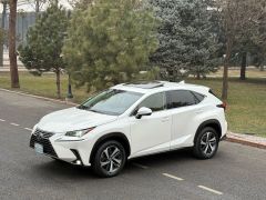 Photo of the vehicle Lexus NX