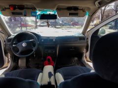 Сүрөт унаа Volkswagen Golf