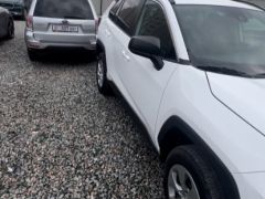 Сүрөт унаа Toyota RAV4