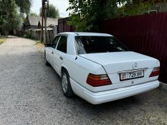 Сүрөт унаа Mercedes-Benz W124