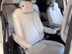 Фото авто Kia Carnival