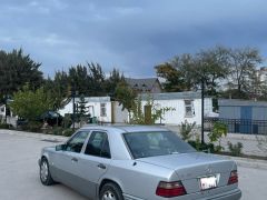 Сүрөт унаа Mercedes-Benz W124