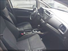 Photo of the vehicle Honda Fit