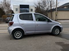 Сүрөт унаа Toyota Vitz