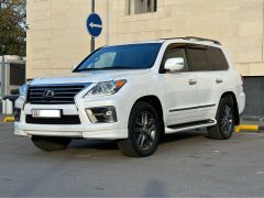 Photo of the vehicle Lexus LX