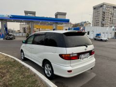 Фото авто Toyota Estima