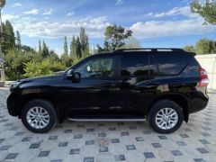 Сүрөт унаа Toyota Land Cruiser Prado