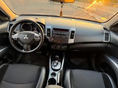 Фото авто Mitsubishi Outlander