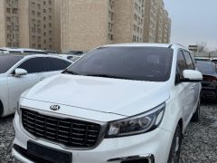 Фото авто Kia Carnival