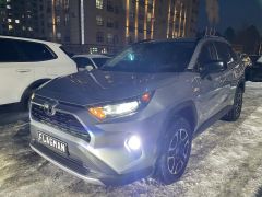 Сүрөт унаа Toyota RAV4