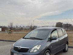 Фото авто Toyota Corolla Verso