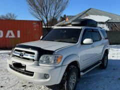 Сүрөт унаа Toyota Sequoia