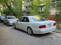 Photo of the vehicle Mercedes-Benz E-Класс