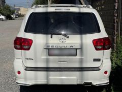 Фото авто Toyota Sequoia