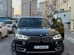 Photo of the vehicle BMW X5