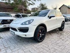 Сүрөт унаа Porsche Cayenne