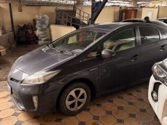 Фото авто Toyota Prius