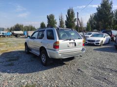 Photo of the vehicle Isuzu Rodeo