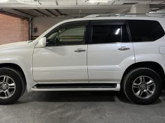 Photo of the vehicle Lexus GX