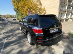 Сүрөт унаа Toyota Highlander