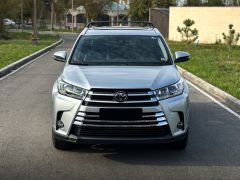 Photo of the vehicle Toyota Highlander