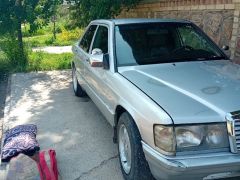 Photo of the vehicle Mercedes-Benz 190 (W201)