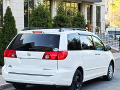 Сүрөт унаа Toyota Sienna