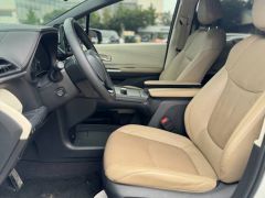 Сүрөт унаа Toyota Sienna