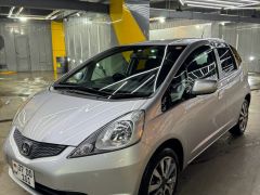 Фото авто Honda Fit