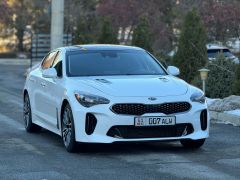 Photo of the vehicle Kia Stinger