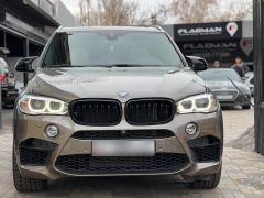 Photo of the vehicle BMW X5