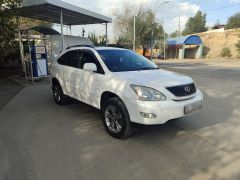 Photo of the vehicle Lexus RX