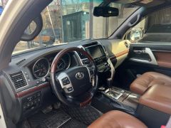 Фото авто Toyota Land Cruiser