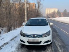 Фото авто BYD E5