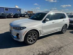 Photo of the vehicle BMW X7