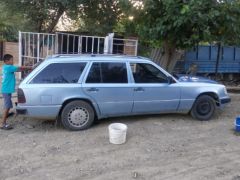 Фото авто Mercedes-Benz W124