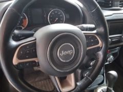 Photo of the vehicle Jeep Renegade