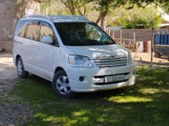 Фото авто Toyota Noah