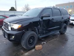 Photo of the vehicle Toyota Sequoia