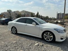 Сүрөт унаа Toyota Crown