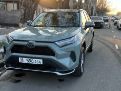 Сүрөт унаа Toyota RAV4